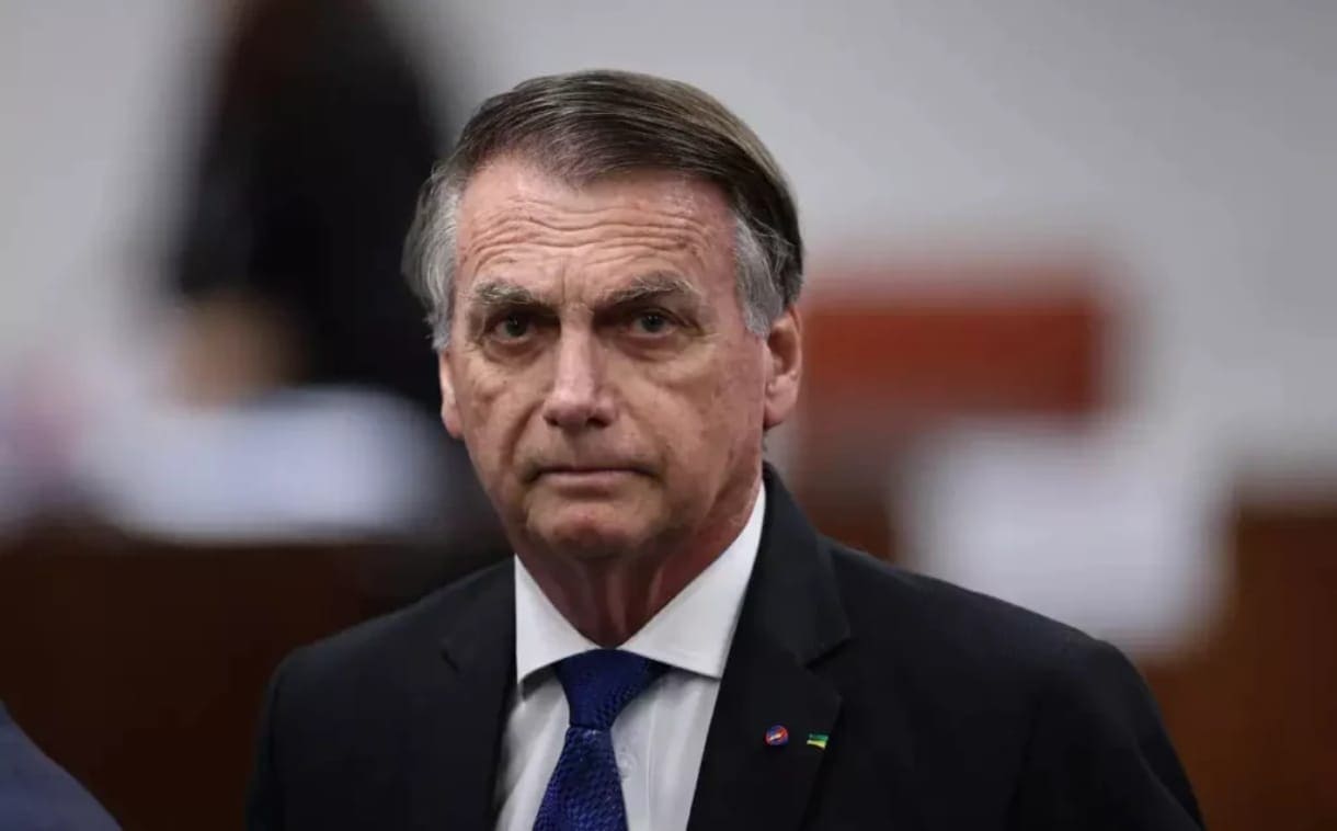 Por que perseguem Bolsonaro?